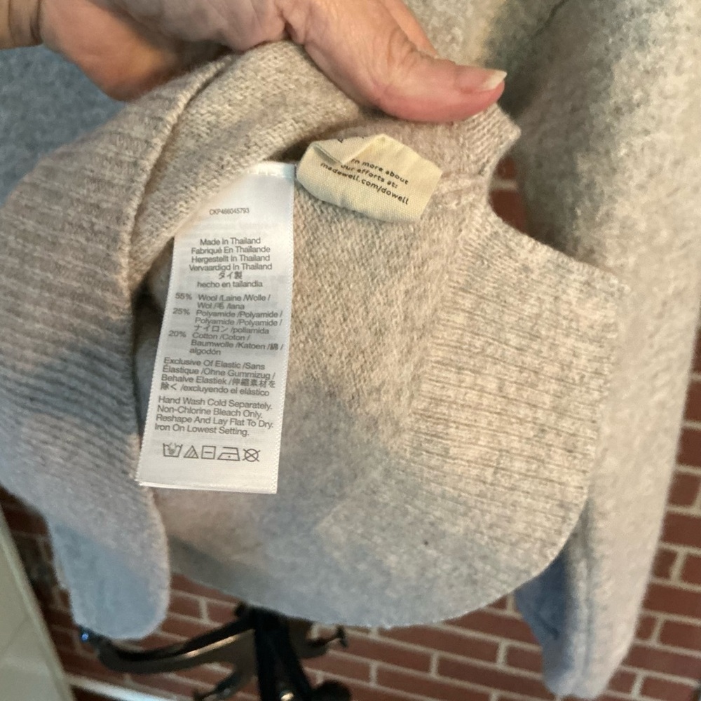 Madewell Wiltshire Wool Blend V-Neck Sweater Beige Quiet Luxury Minimalist S - Picture 8 of 10